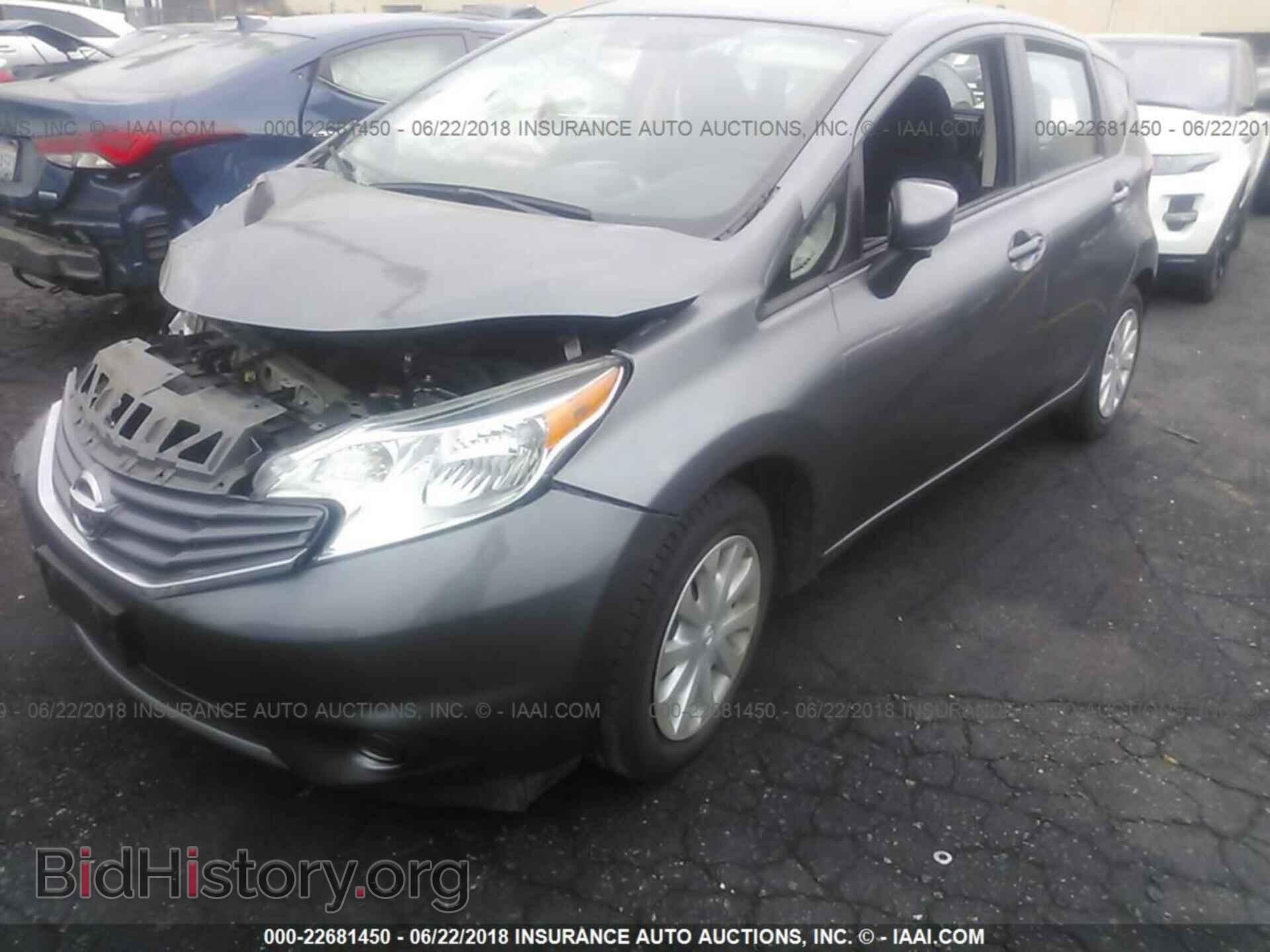 2016 Nissan Versa note - VIN: 3N1CE2CP0GL403477 - Фото 2