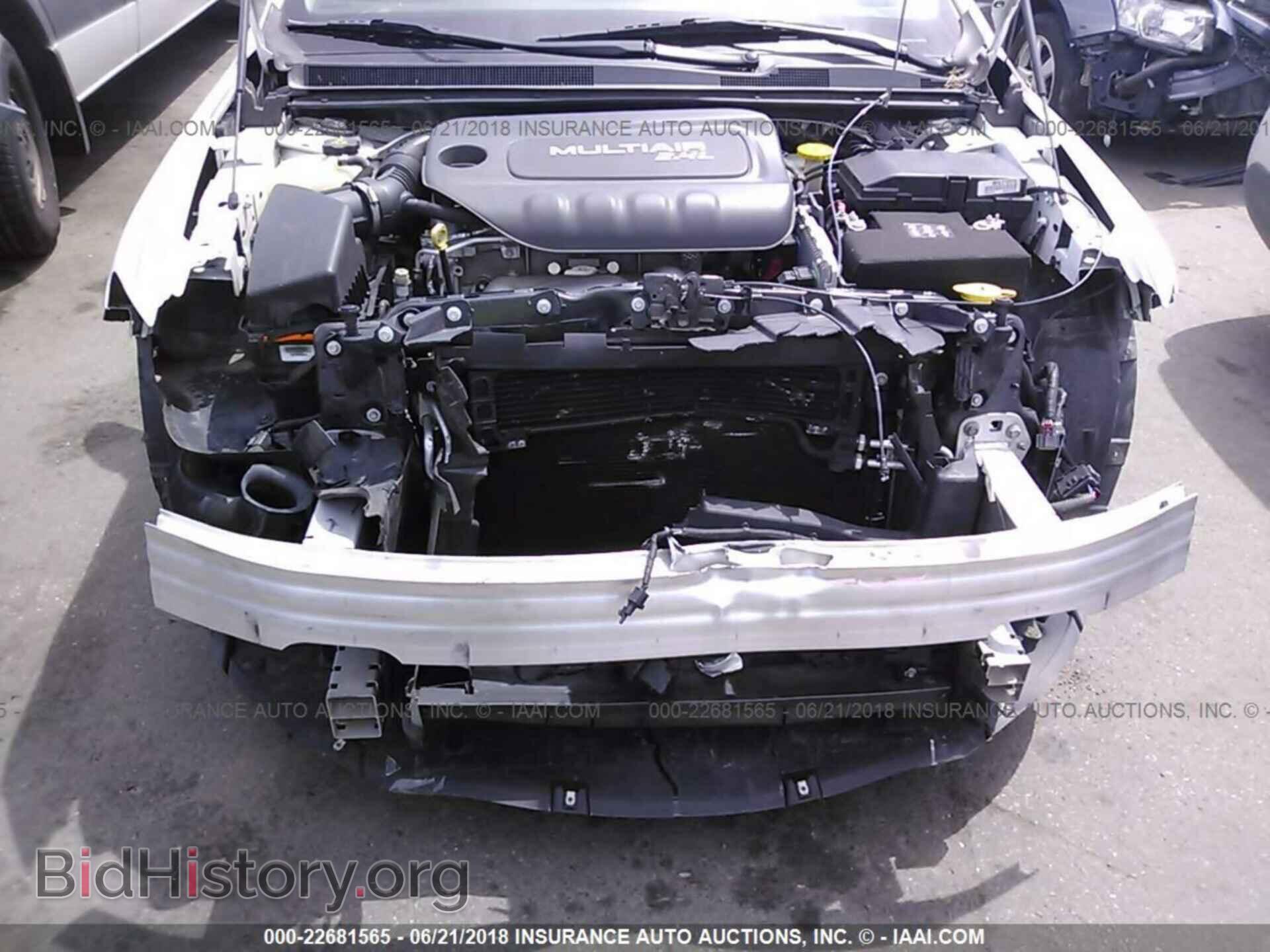 2015 Chrysler 200 - VIN: 1C3CCCAB7FN564766 - Photo 6