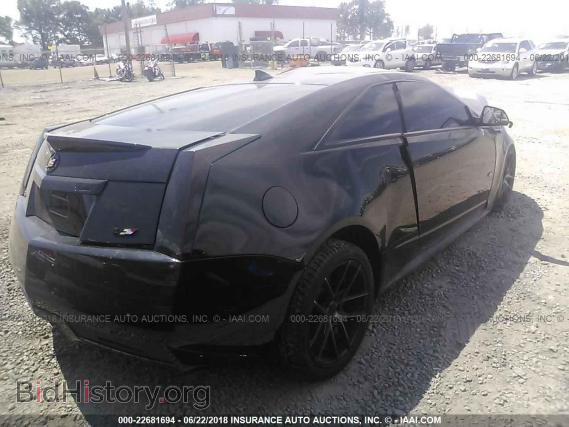 2011 CADILLAC CTS-V - VIN: 1G6DV1EP7B0119247 - Фото 4