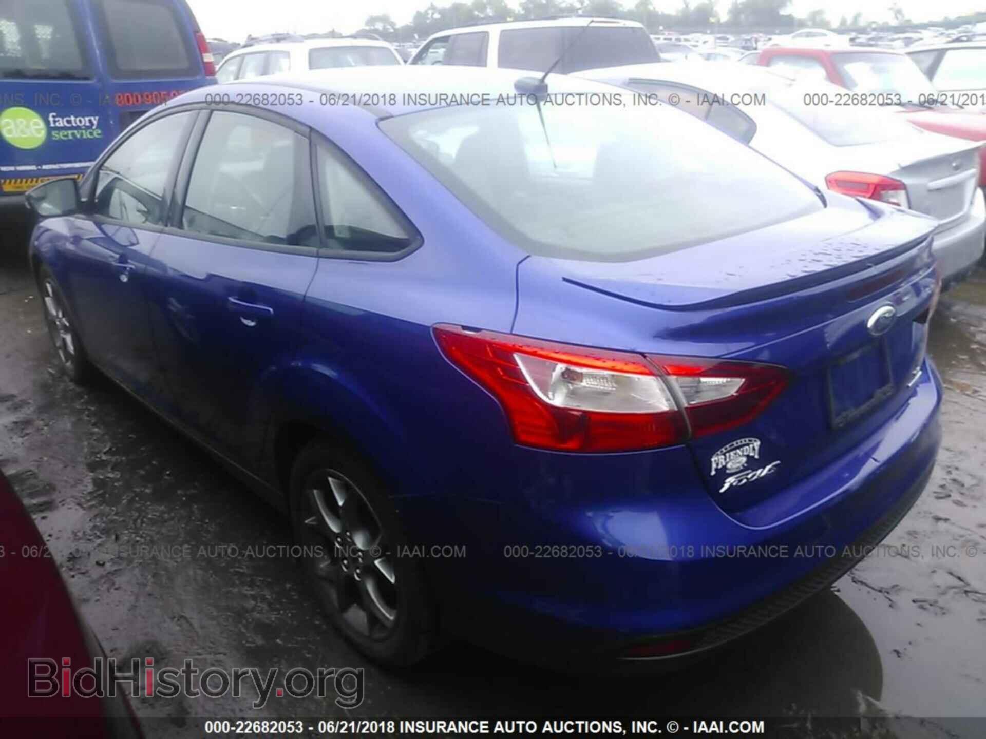 2013 Ford Focus - VIN: 1FADP3F22DL142934 - Photo 3