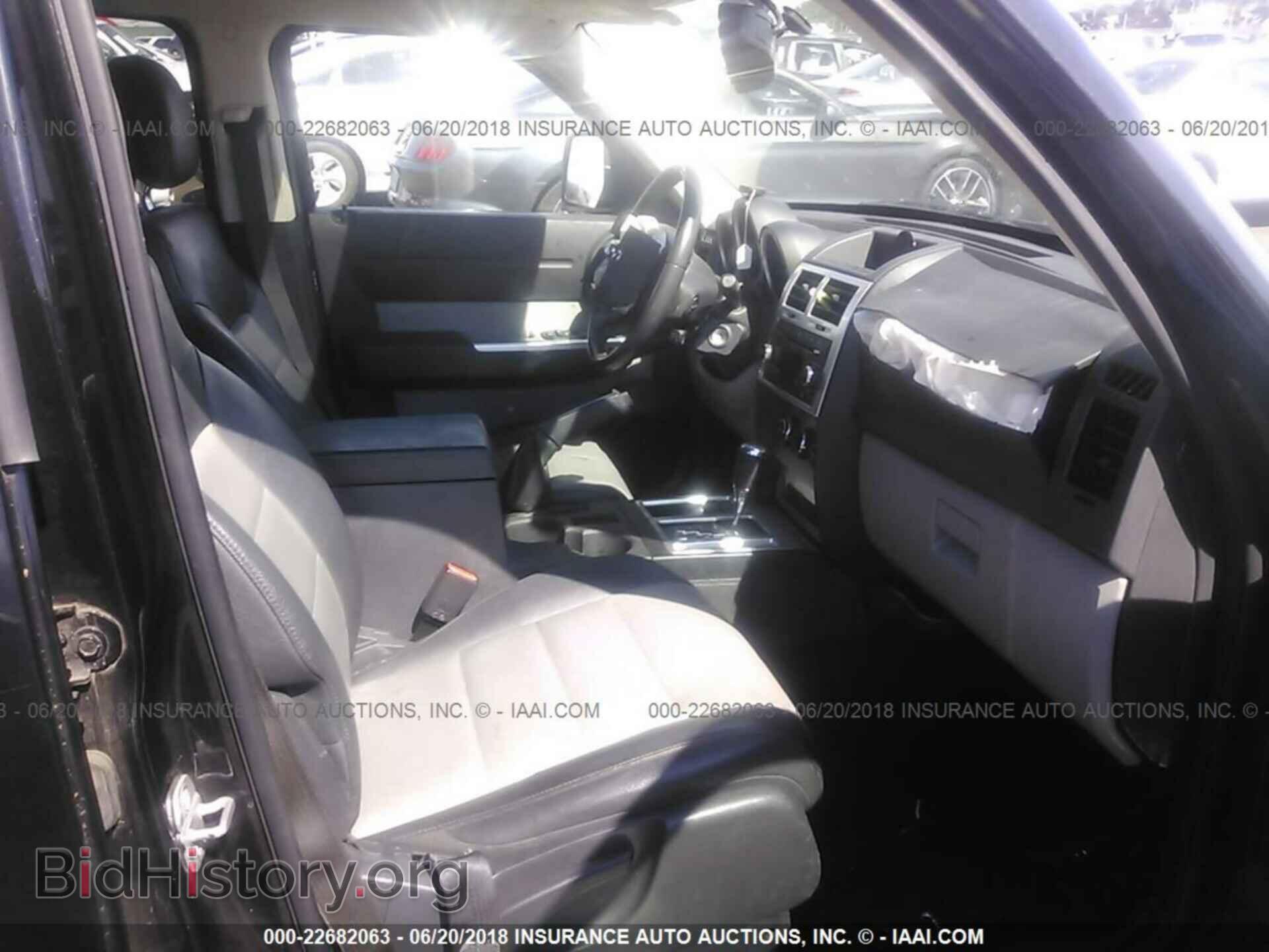 2010 DODGE NITRO - VIN: 1D4PU5GX1AW107546 - Photo 5