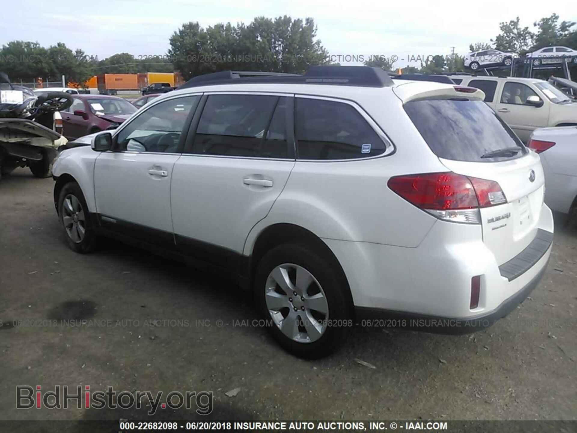 2012 Subaru Outback - VIN: 4S4BRCBC1C3258744 - Photo 3