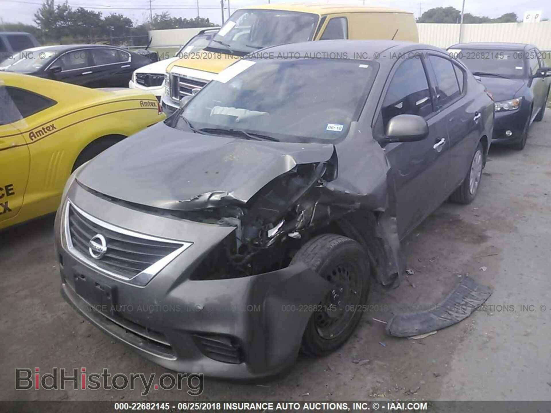 2014 Nissan Versa - VIN: 3N1CN7AP3EK466947 - Фото 2