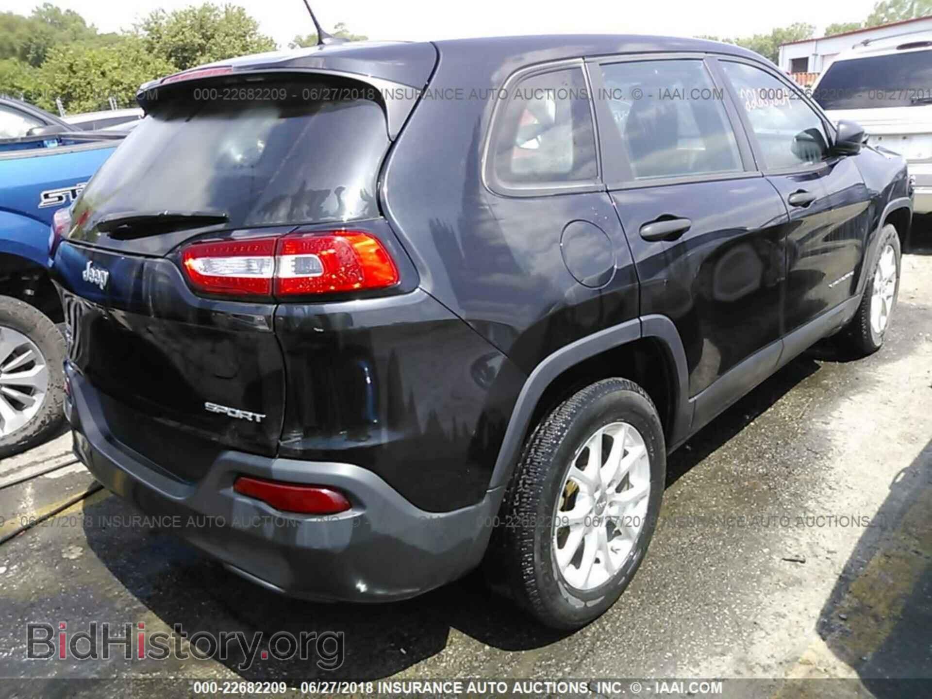 2014 Jeep Cherokee - VIN: 1C4PJMAB9EW298300 - Photo 4