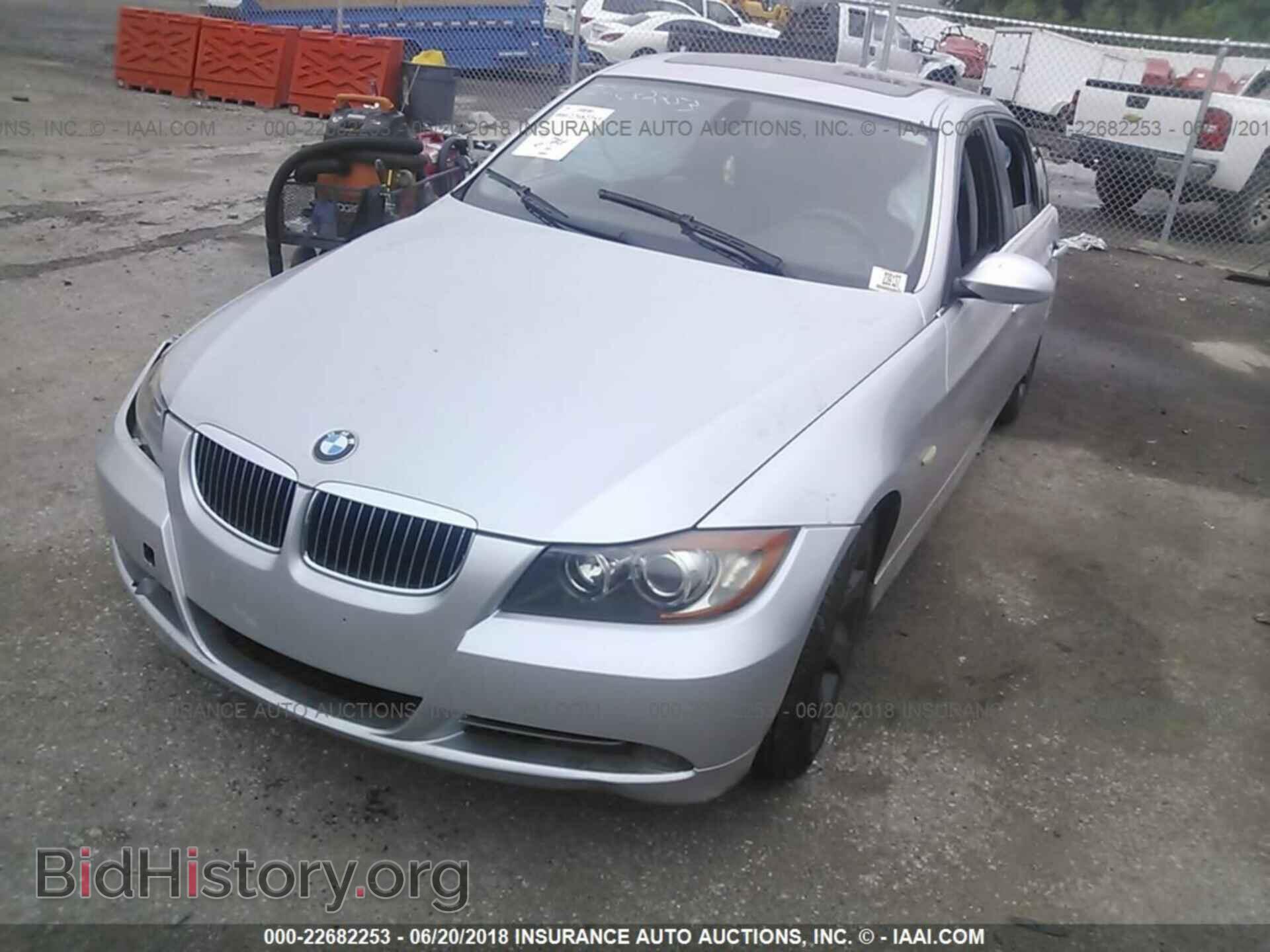 2006 BMW 330 - VIN: WBAVB33566KS32167 - Фото 2