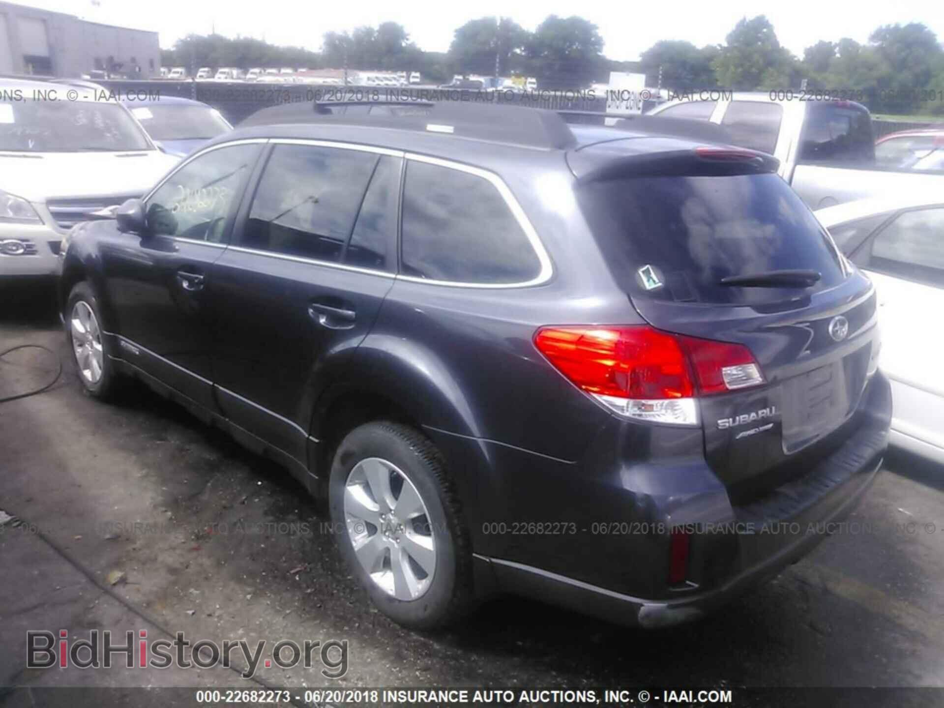 2011 Subaru Outback - VIN: 4S4BRCCC1B3447990 - Фото 3