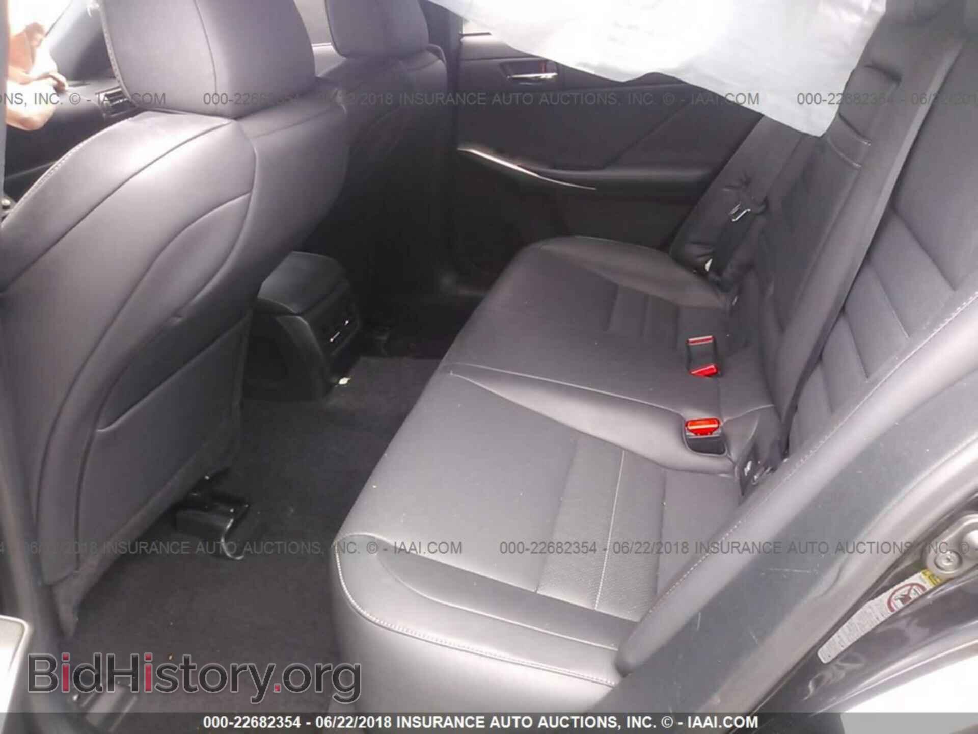 2016 Lexus Is - VIN: JTHBA1D2XG5003894 - Photo 8