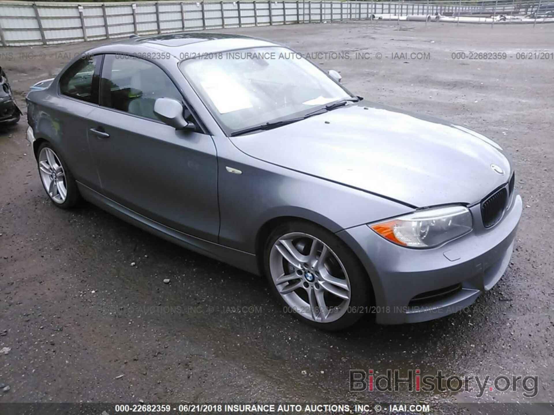 Photo WBAUC9C59CVM12443 - Bmw 135 2012