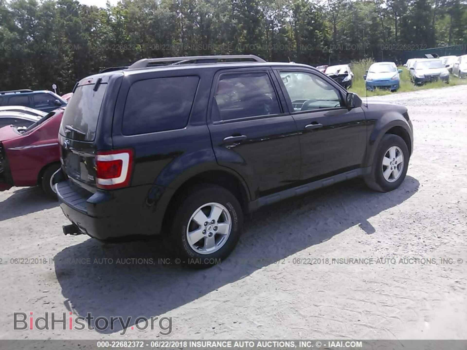 2012 Ford Escape - VIN: 1FMCU9DG3CKA24617 - Photo 4