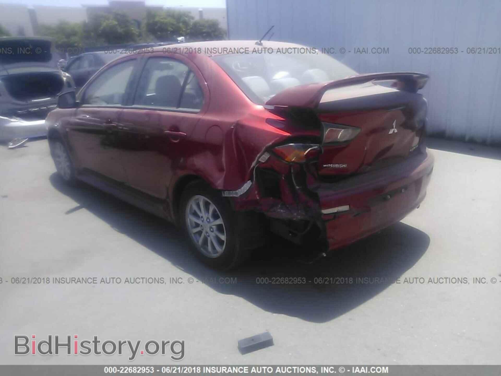 2014 Mitsubishi Lancer - VIN: JA32U2FUXEU016482 - Фото 3