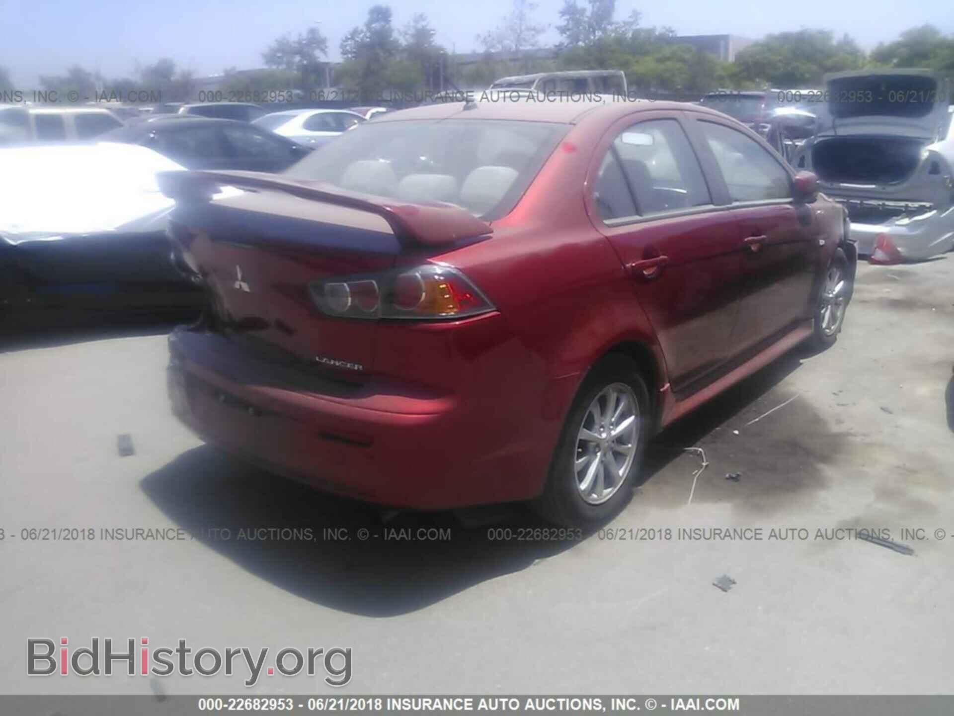 2014 Mitsubishi Lancer - VIN: JA32U2FUXEU016482 - Фото 4