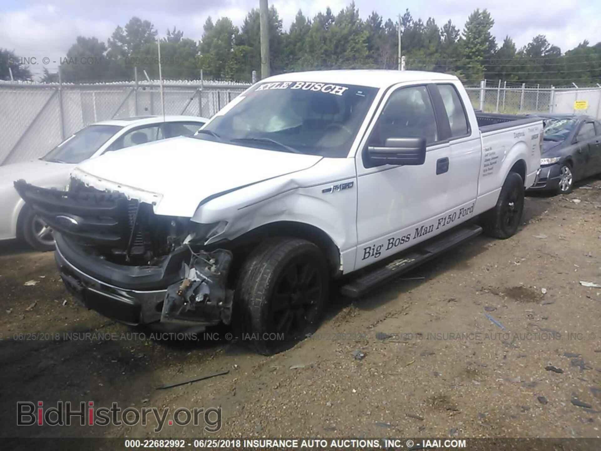 2011 Ford F150 - VIN: 1FTFX1CF2BFC28285 - Photo 2