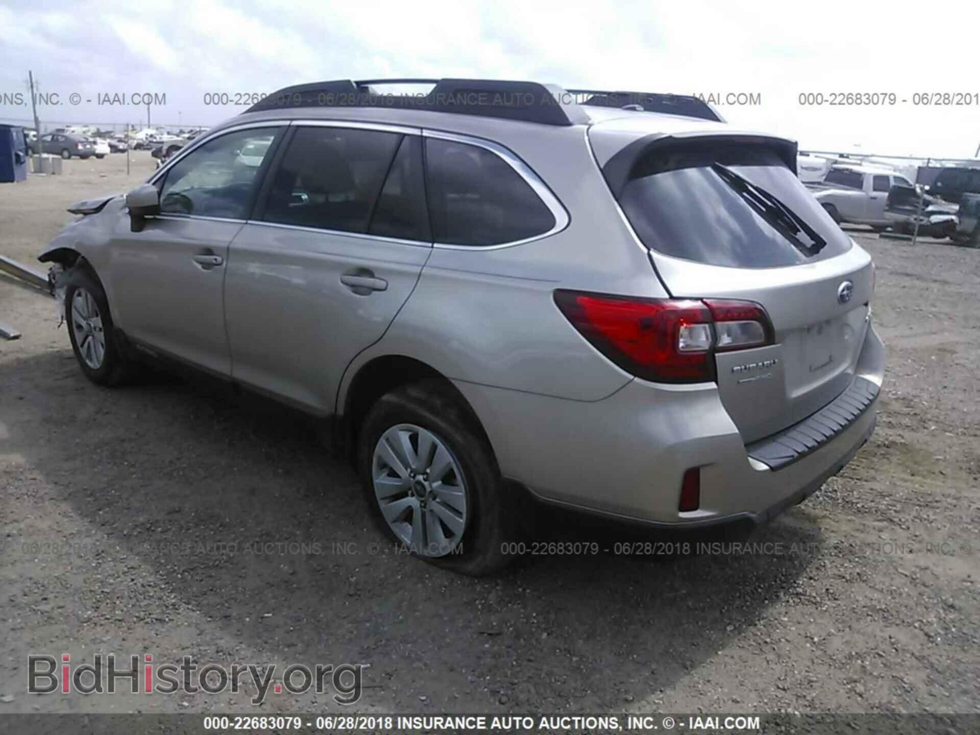 2015 Subaru Outback - VIN: 4S4BSBDC0F3236430 - Photo 3