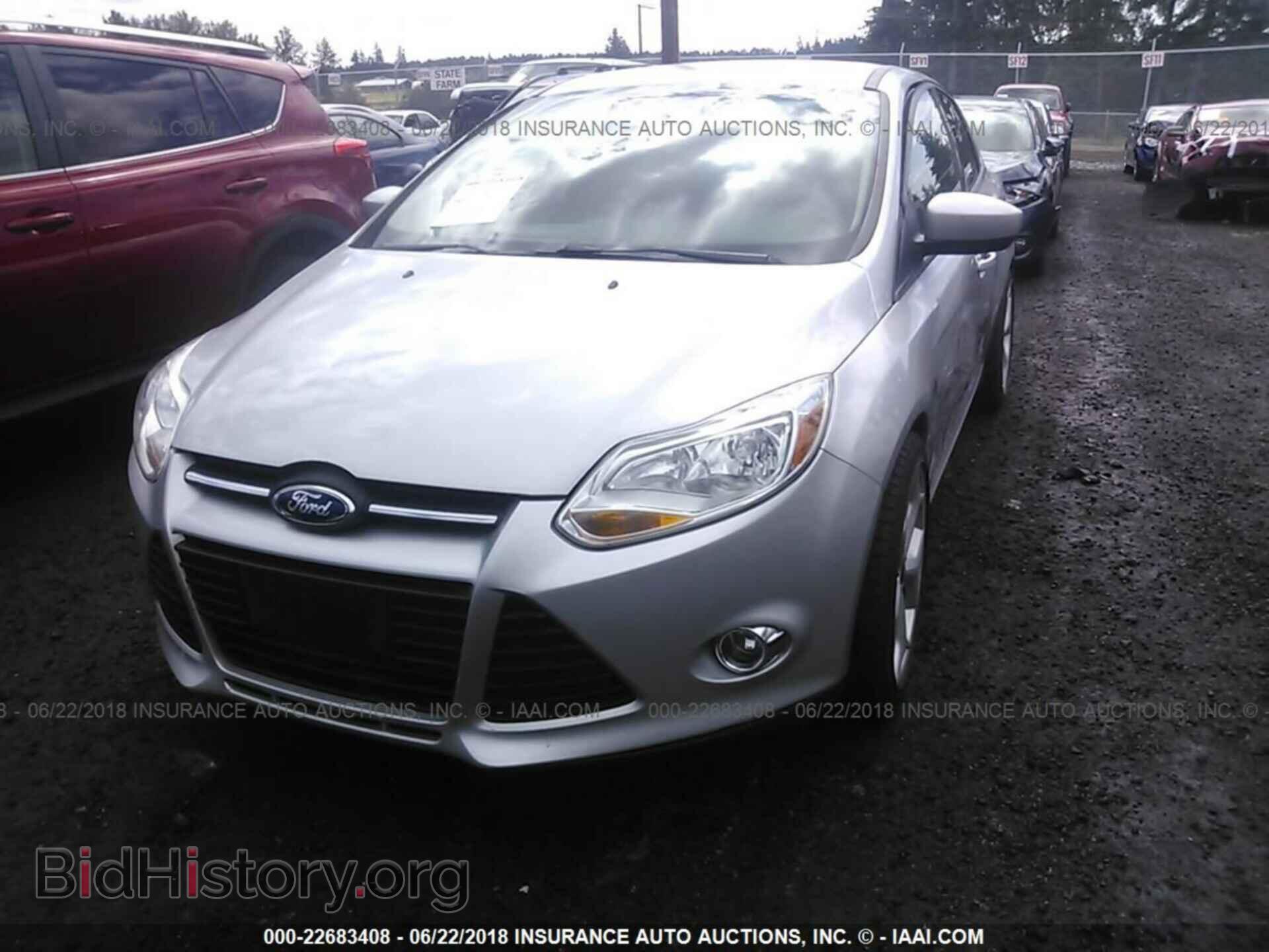 2012 Ford Focus - VIN: 1FAHP3K24CL417788 - Photo 2