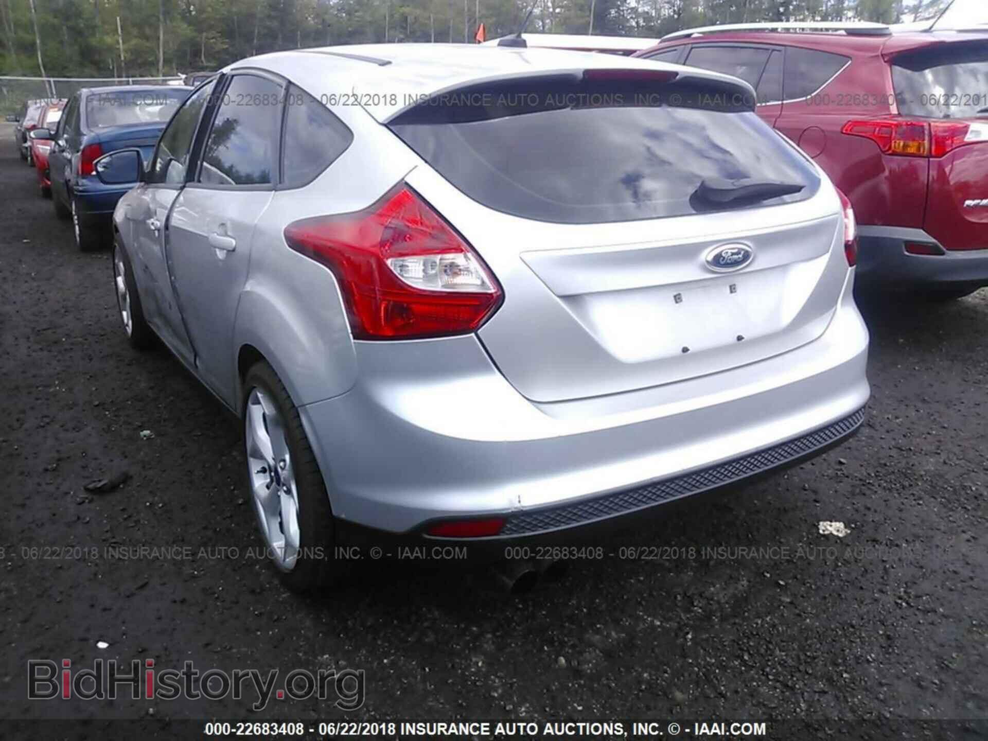 2012 Ford Focus - VIN: 1FAHP3K24CL417788 - Photo 3