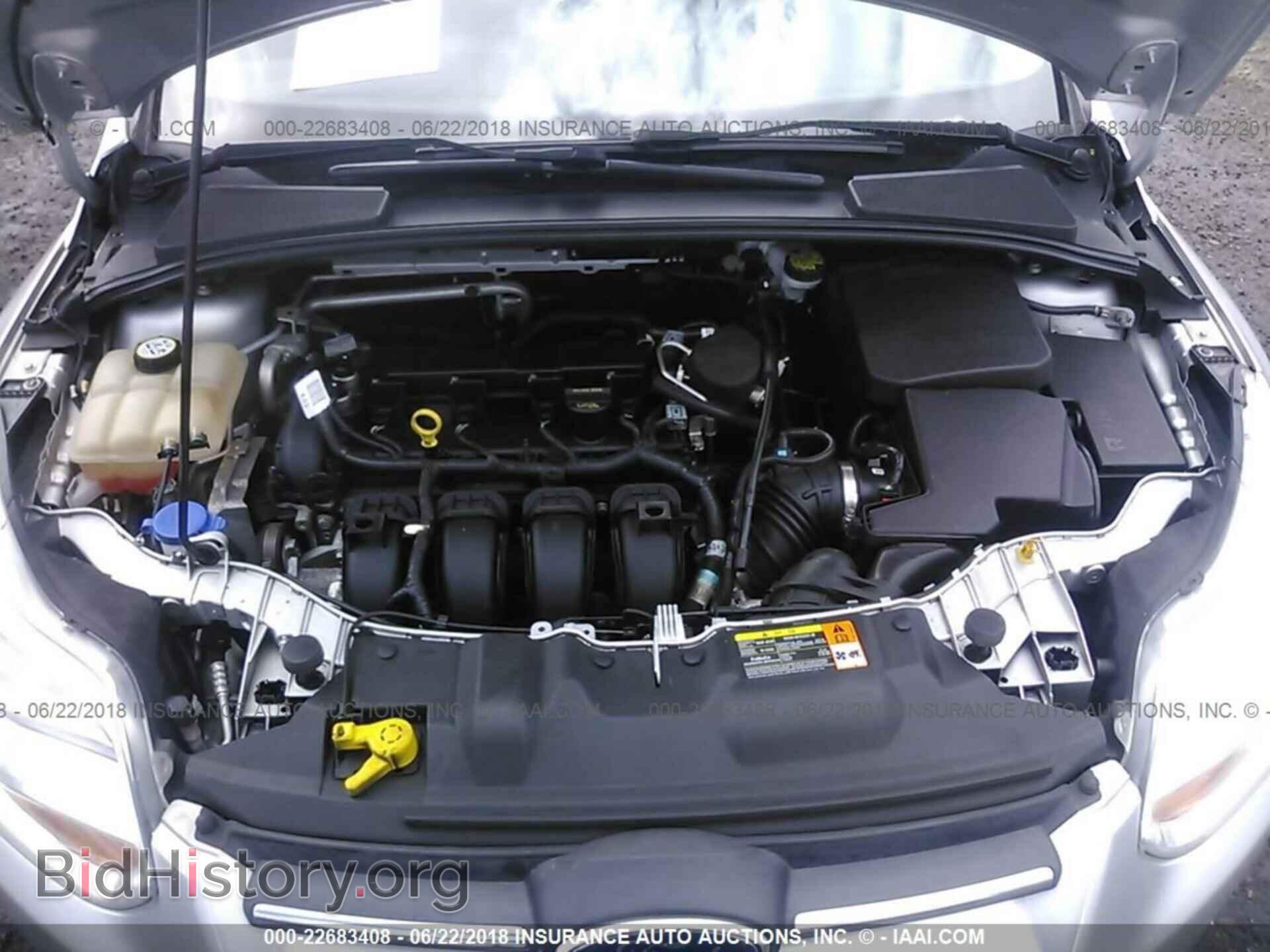 2012 Ford Focus - VIN: 1FAHP3K24CL417788 - Photo 10