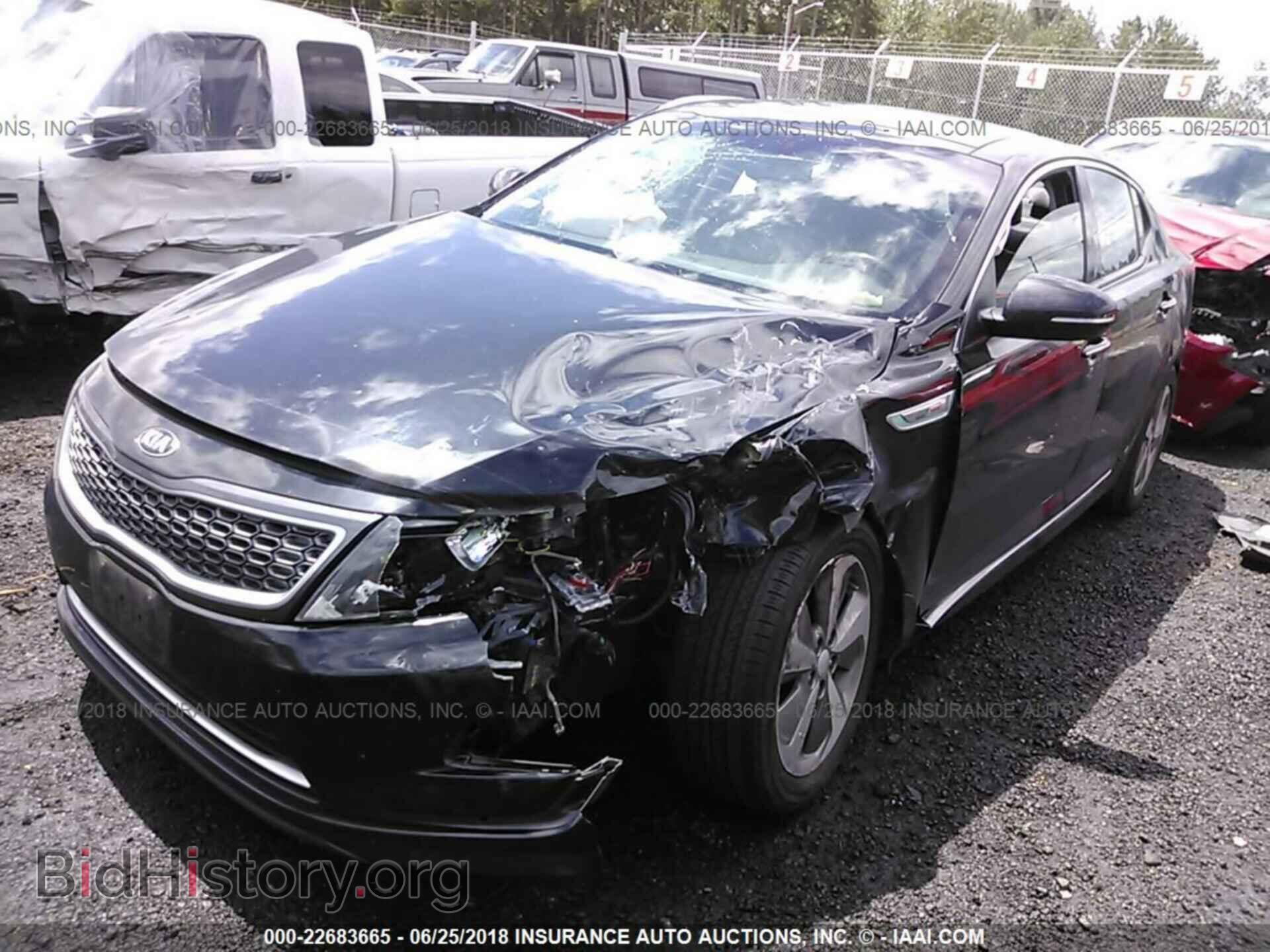 2014 Kia Optima - VIN: KNAGN4AD4E5071749 - Фото 2