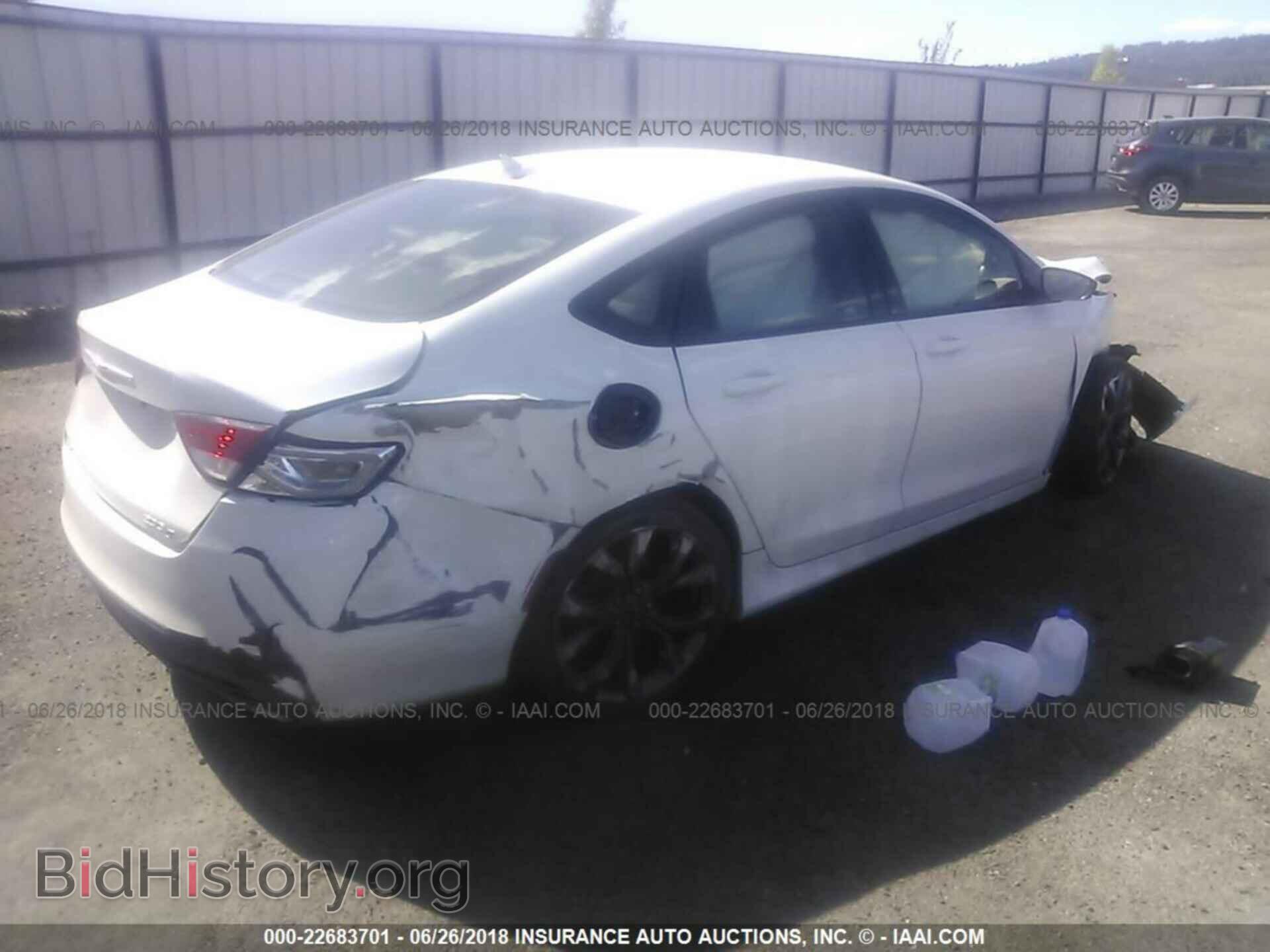 2015 CHRYSLER 200 - VIN: 1C3CCCDG2FN601598 - Photo 4