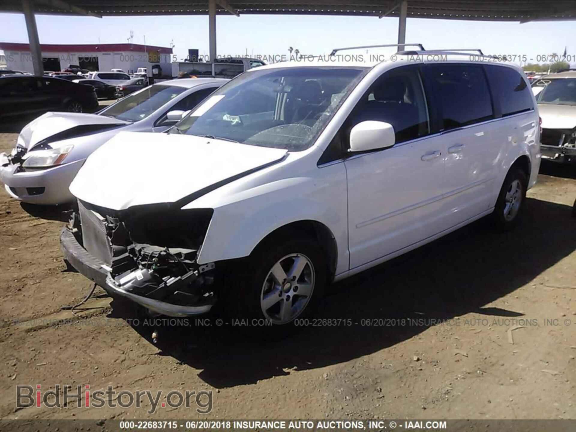 2011 Dodge Grand caravan - VIN: 2D4RN5DG5BR679319 - Фото 2