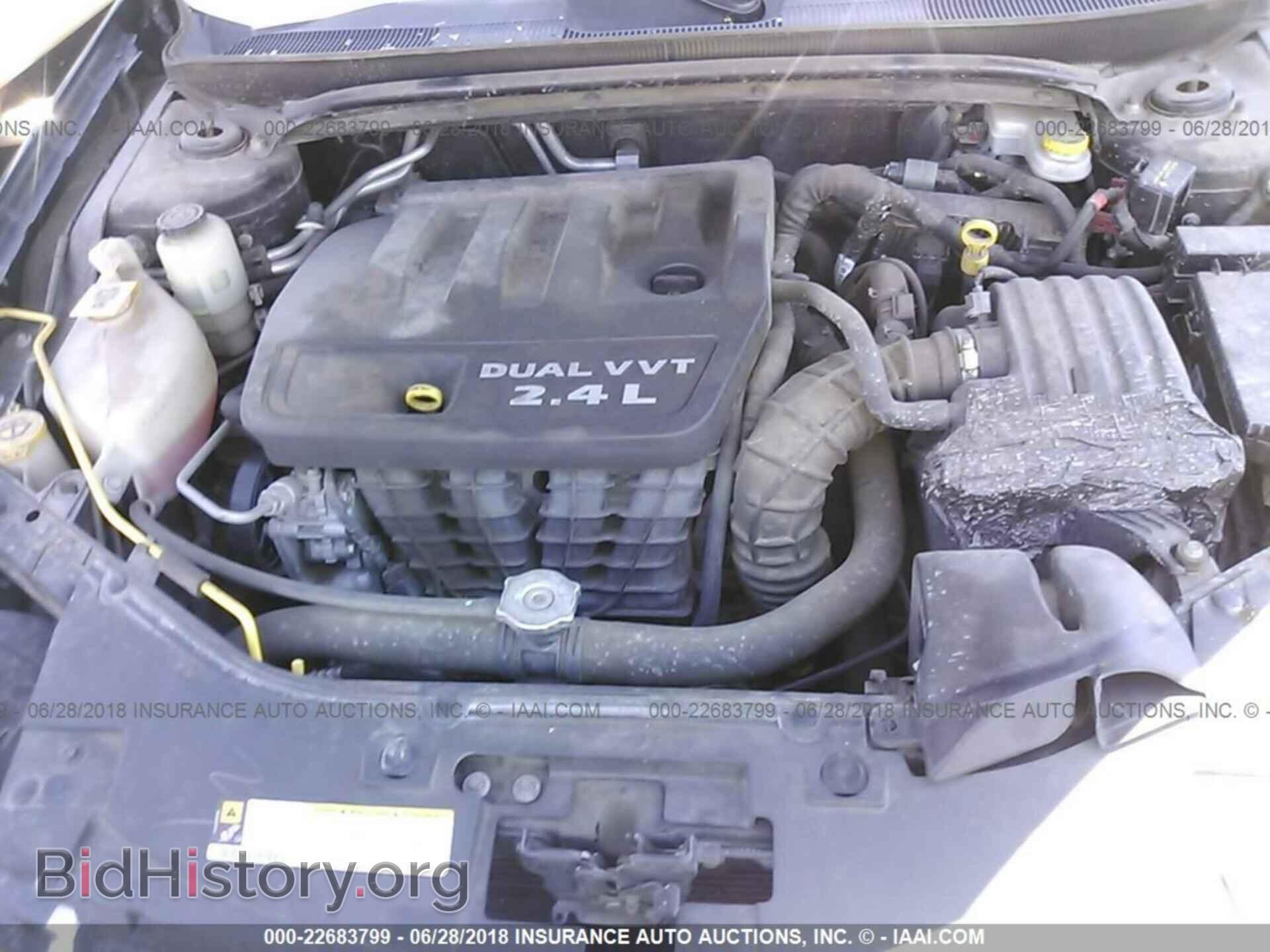2012 Chrysler 200 - VIN: 1C3CCBAB6CN292149 - Фото 10