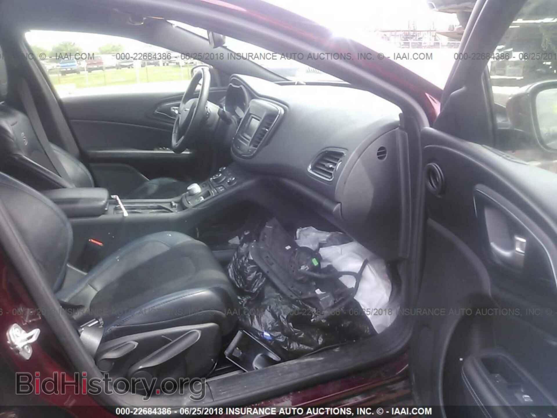 2015 Chrysler 200 - VIN: 1C3CCCBB0FN705188 - Фото 5