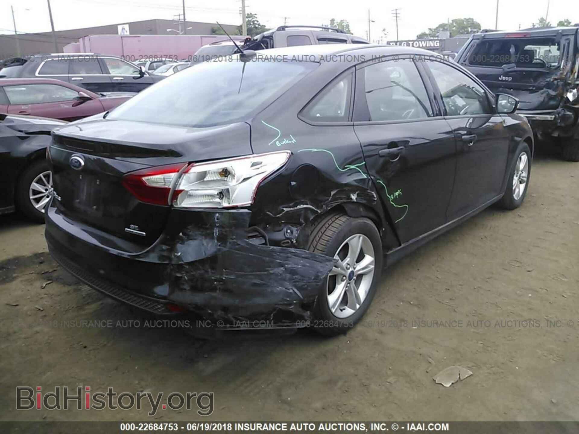2014 Ford Focus - VIN: 1FADP3F22EL371583 - Фото 4