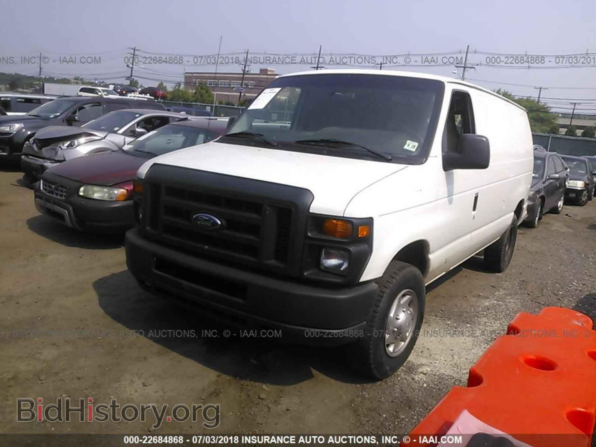 2013 Ford Econoline - VIN: 1FTNE2EW1DDA09790 - Photo 2