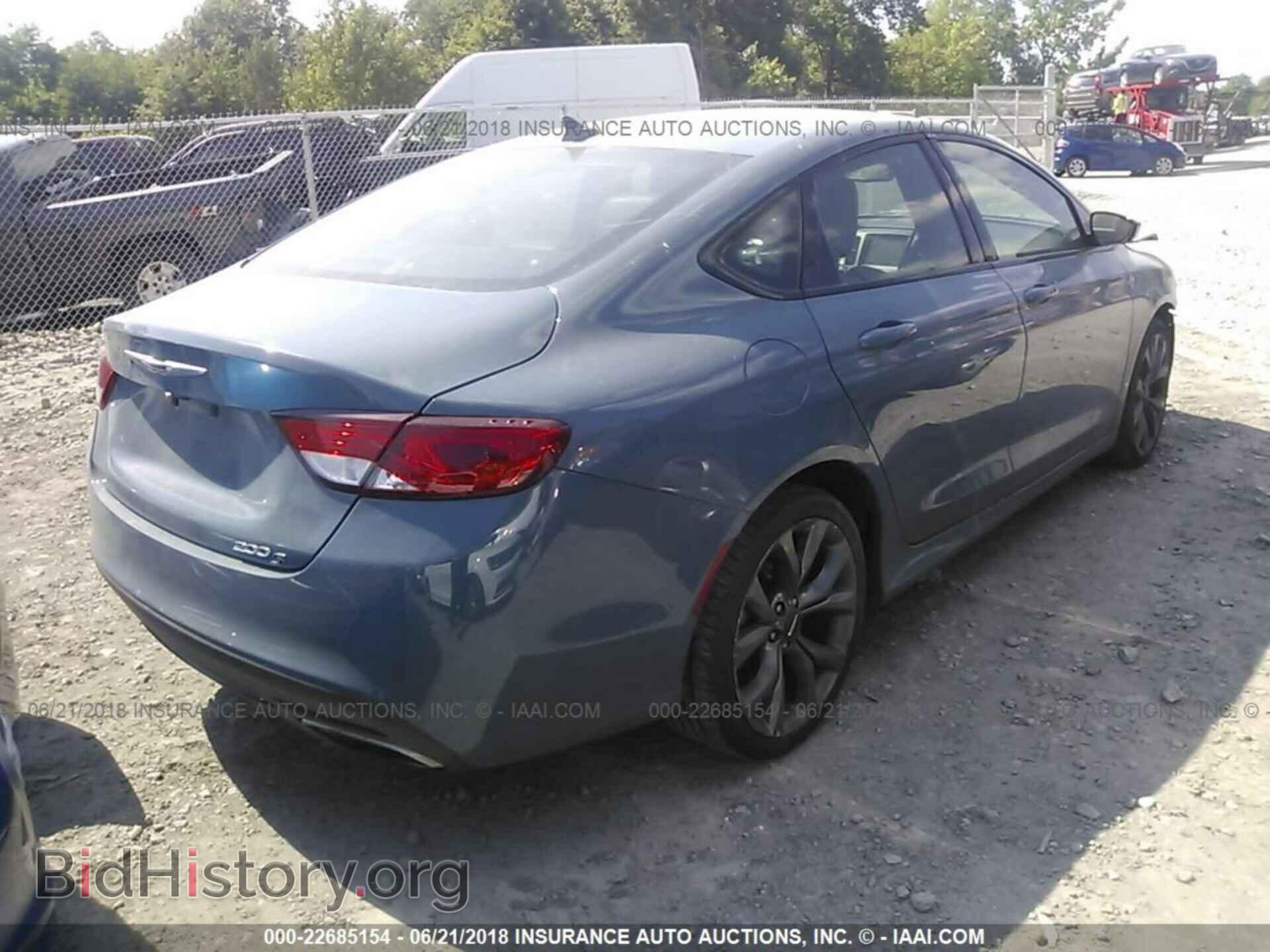 2015 Chrysler 200 - VIN: 1C3CCCBB2FN566522 - Фото 4