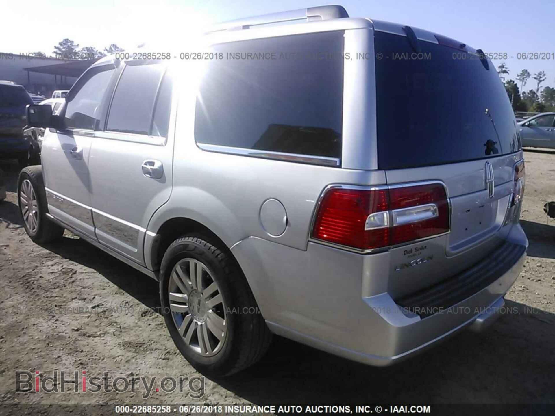 2012 Lincoln Navigator - VIN: 5LMJJ2H58CEL04528 - Фото 3