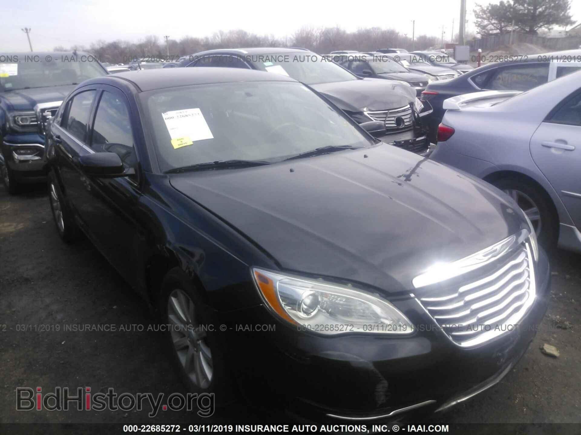 Photo 1C3BC1FB3BN500470 - CHRYSLER 200 2011