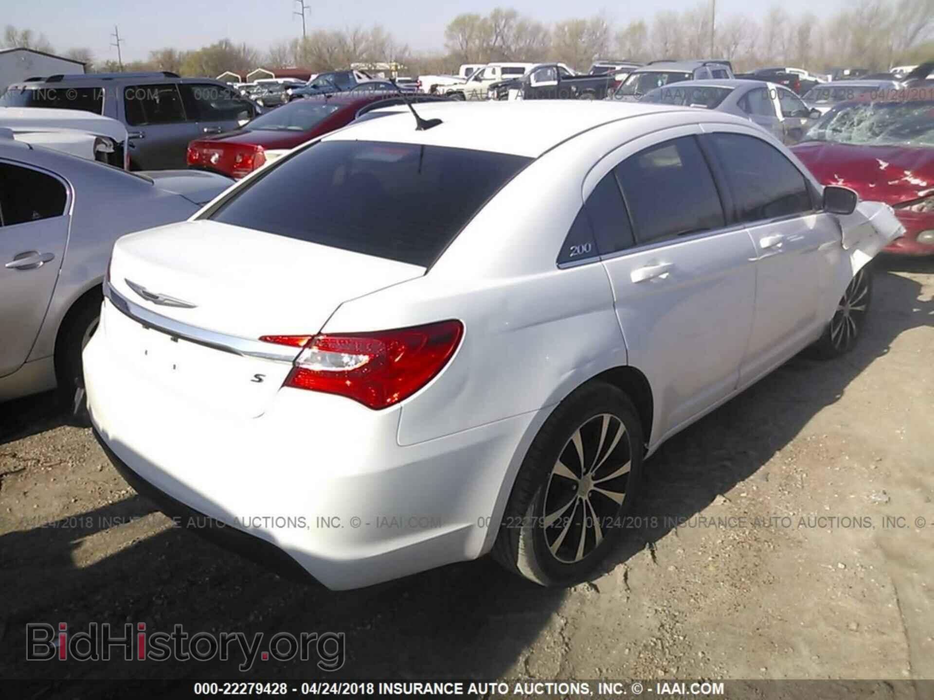 2013 CHRYSLER 200 - VIN: 1C3CCBCG3DN718938 - Фото 4