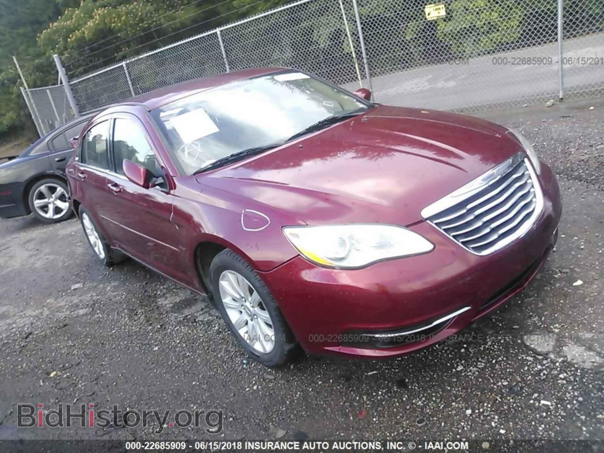 Photo 1C3CCBBB9DN557873 - Chrysler 200 2013