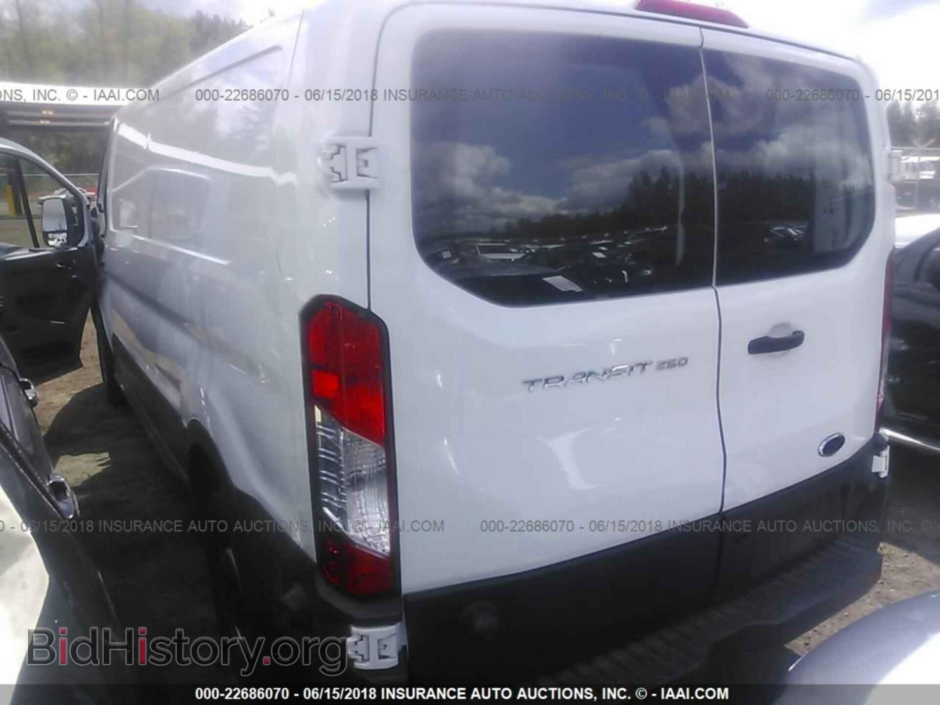 2017 Ford Transit - VIN: 1FTYR2ZM0HKA75193 - Photo 3