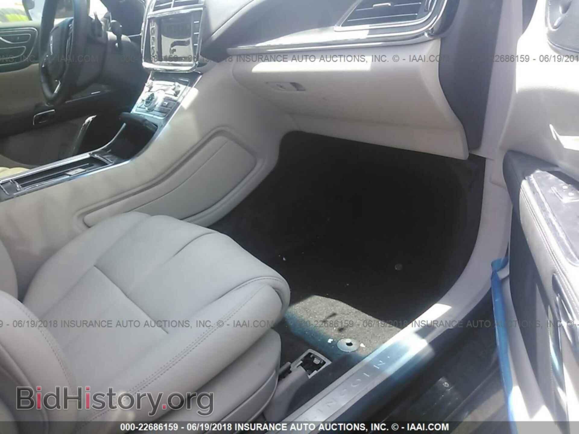2017 Lincoln Continental - VIN: MVIN369796IND - Фото 5