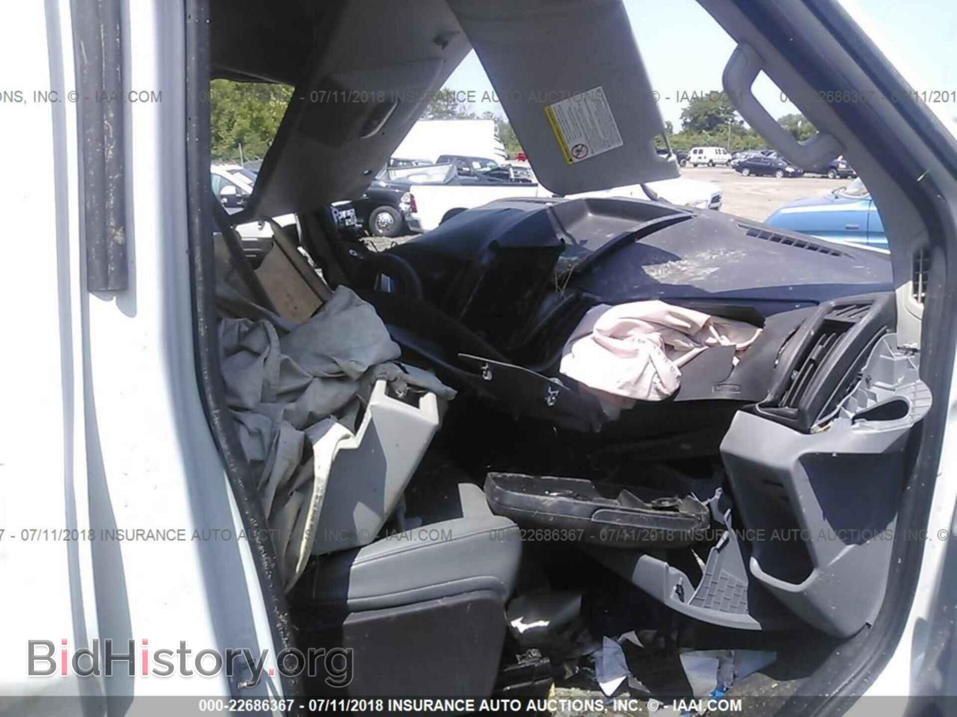 2015 Ford Transit - VIN: 1FTNR2CM8FKA40720 - Photo 5