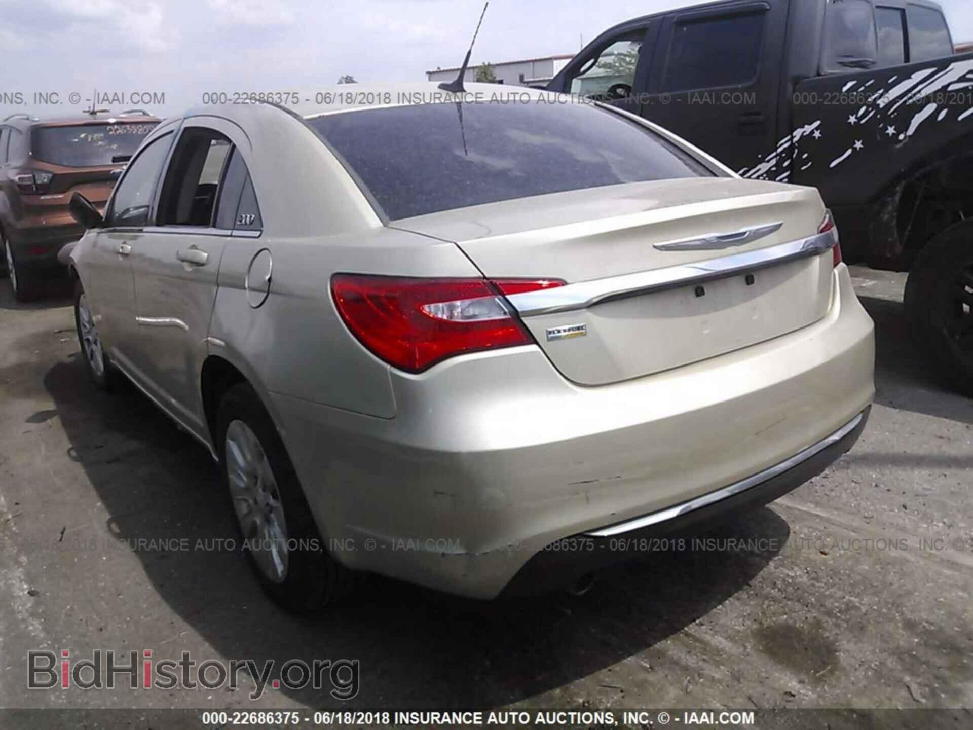 2011 Chrysler 200 - VIN: 1C3BC4FG1BN519824 - Фото 3