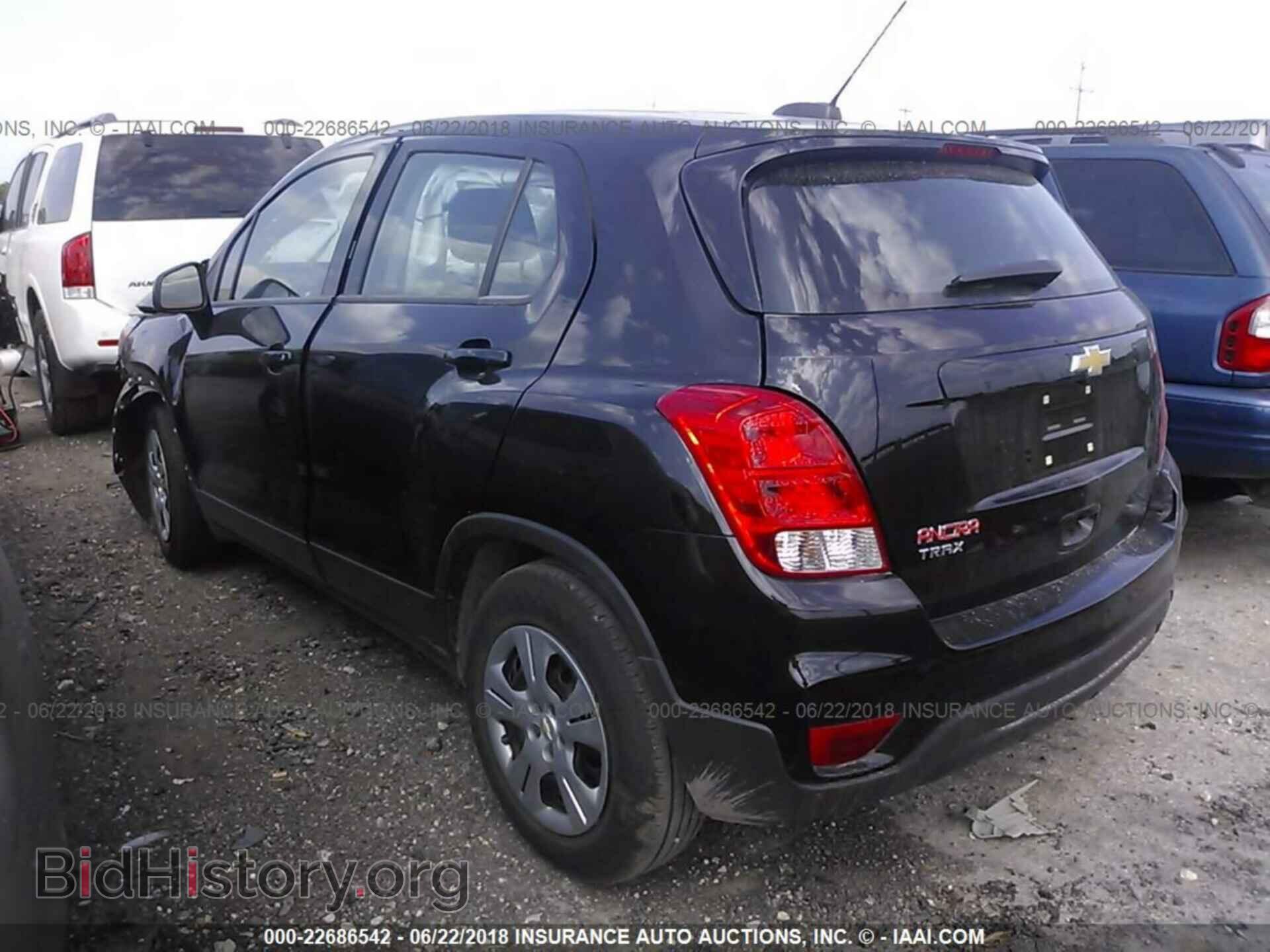 2017 Chevrolet Trax - VIN: 3GNCJKSB7HL259465 - Фото 3