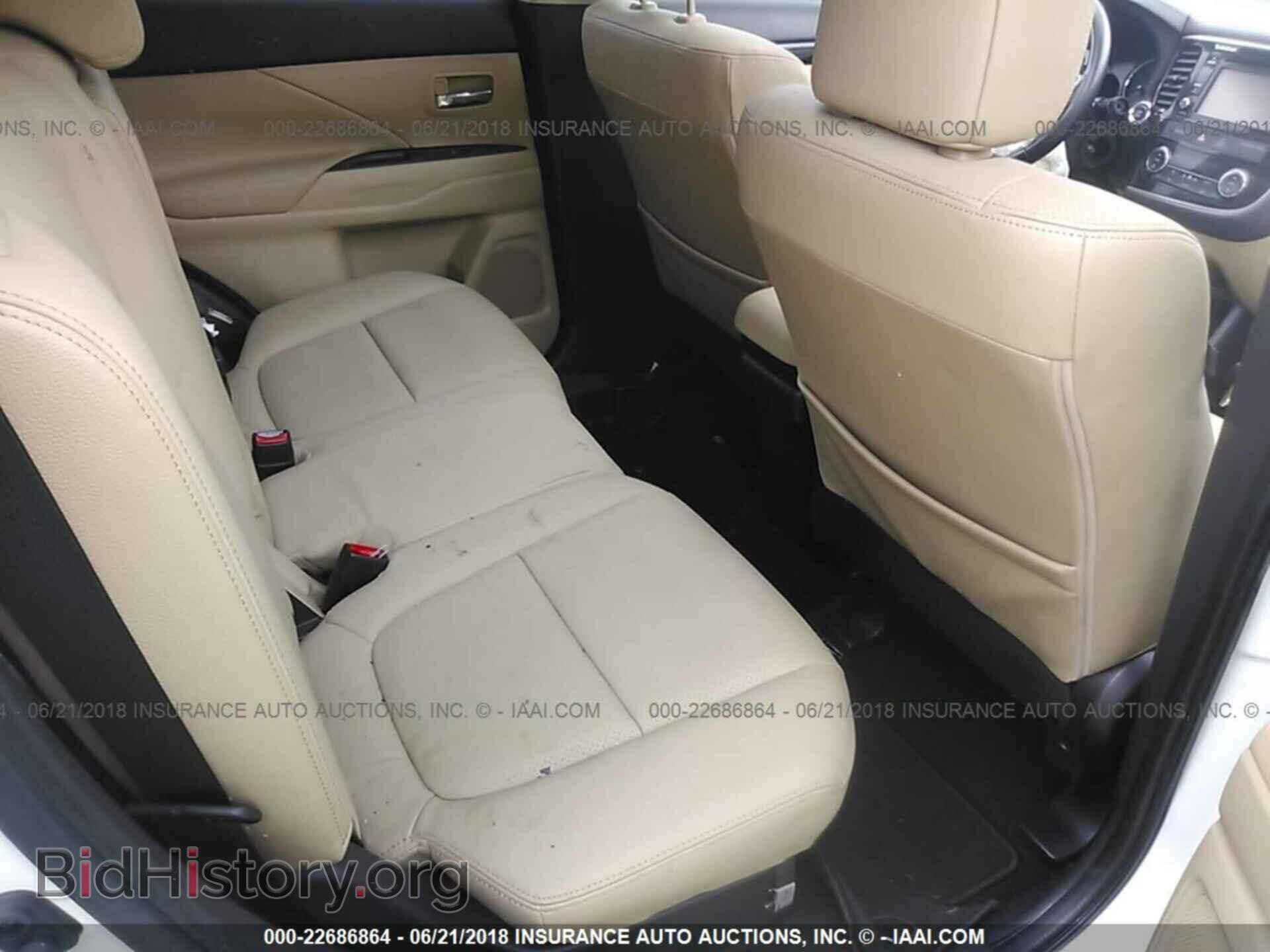2016 Mitsubishi Outlander - VIN: JA4AZ3A39GZ064297 - Фото 8