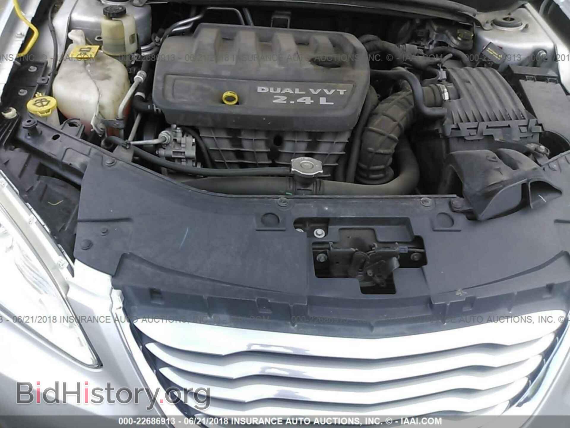 2012 Chrysler 200 - VIN: 1C3CCBBB1CN101882 - Фото 10