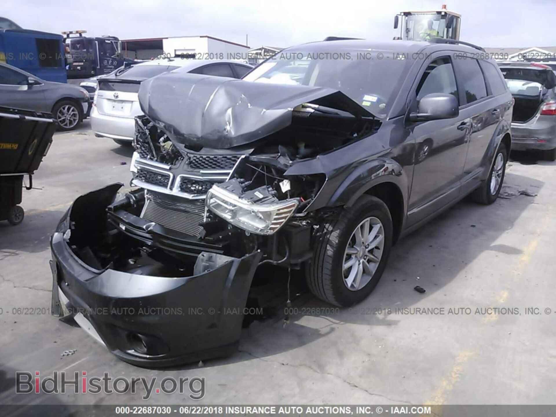 2015 Dodge Journey - VIN: 3C4PDCBG6FT556565 - Photo 2