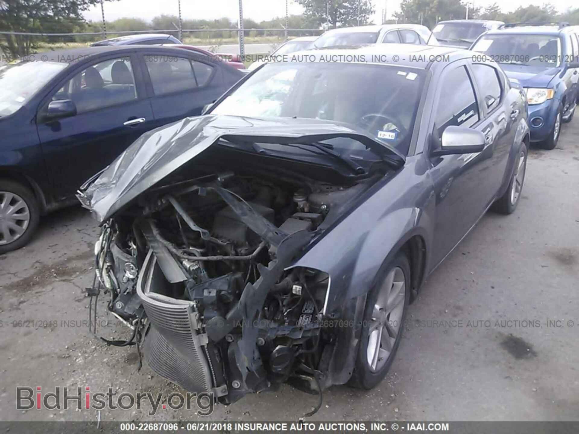 2013 Dodge Avenger - VIN: 1C3CDZCG3DN614021 - Фото 2