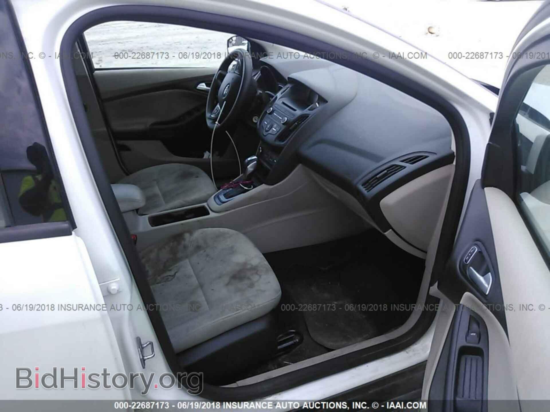 2015 Ford Focus - VIN: 1FADP3F28FL318064 - Фото 5
