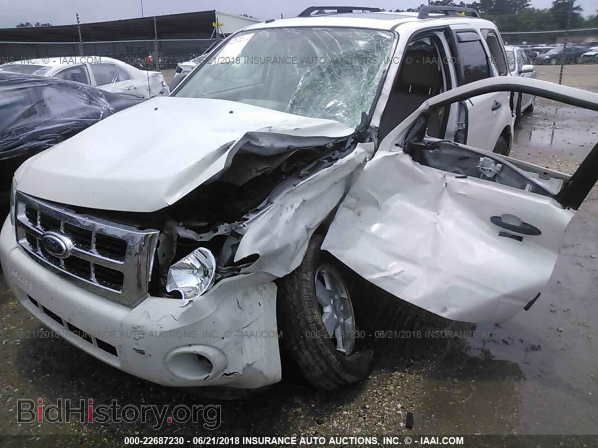 2012 Ford Escape - VIN: 1FMCU0DG2CKA71584 - Photo 6