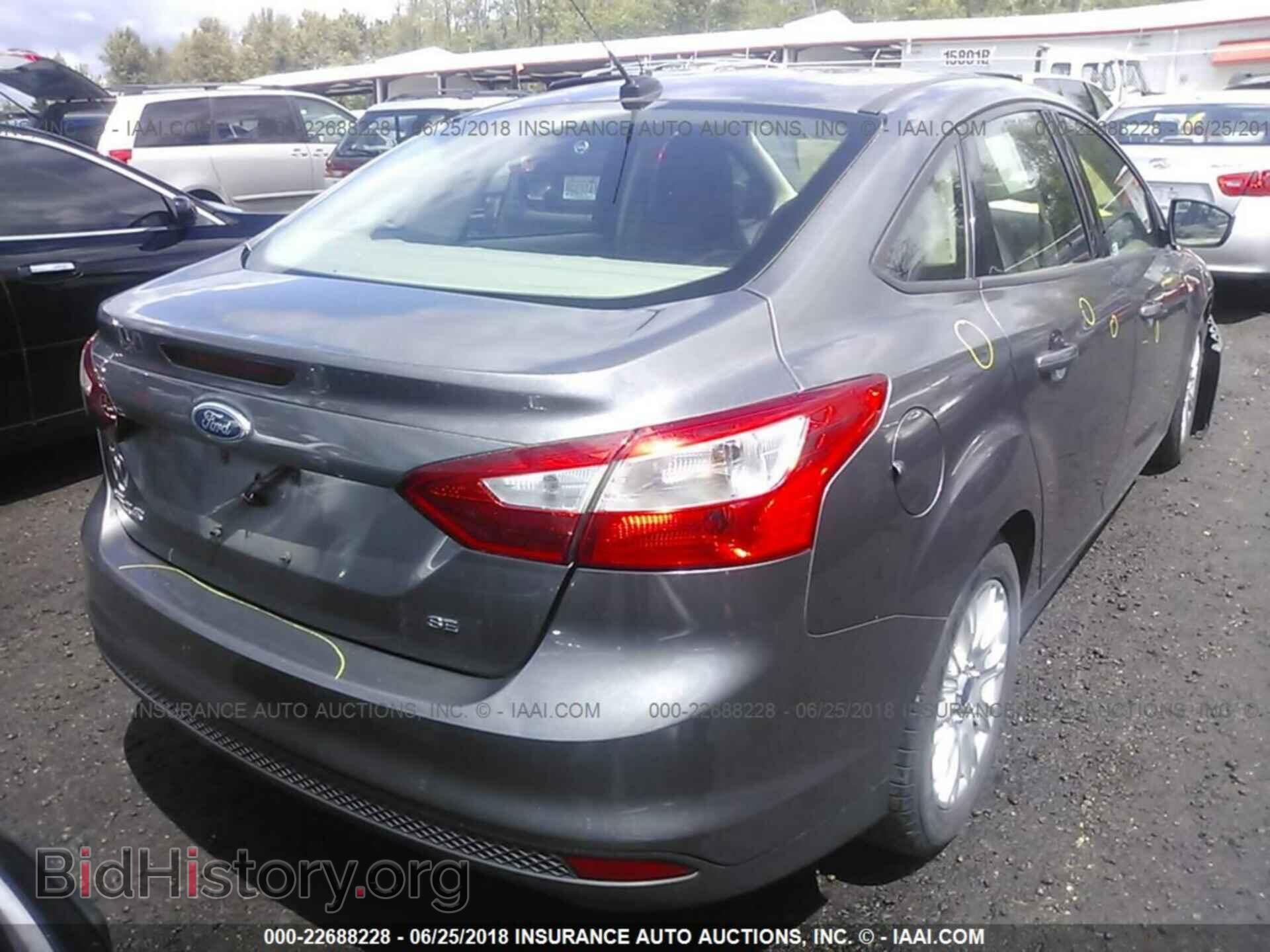 2012 Ford Focus - VIN: 1FAHP3F24CL179435 - Фото 4