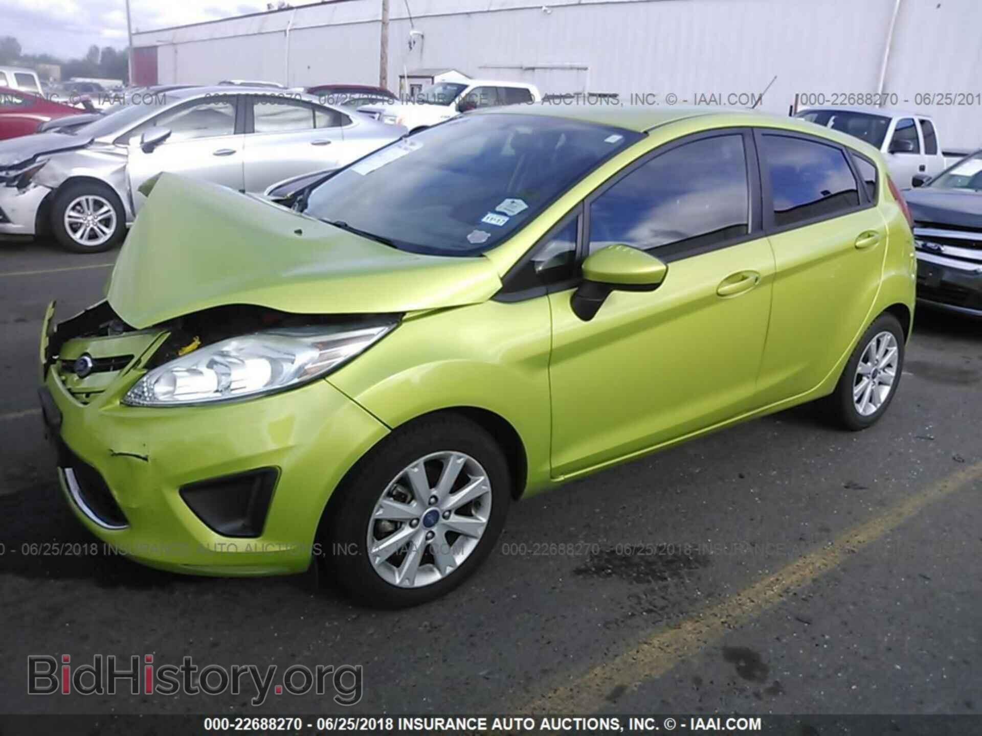 2012 Ford Fiesta - VIN: 3FADP4EJ1CM150549 - Фото 2