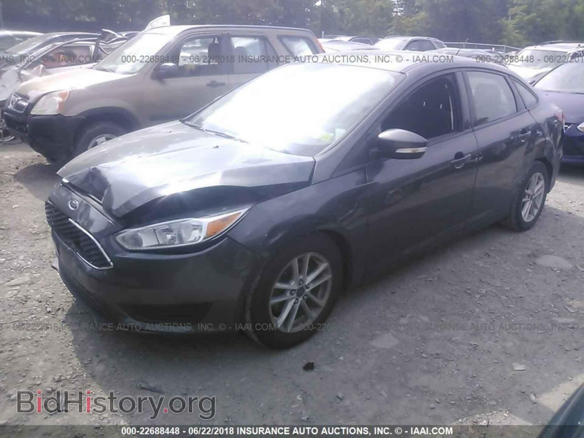 2016 Ford Focus - VIN: 1FADP3F28GL217513 - Photo 2