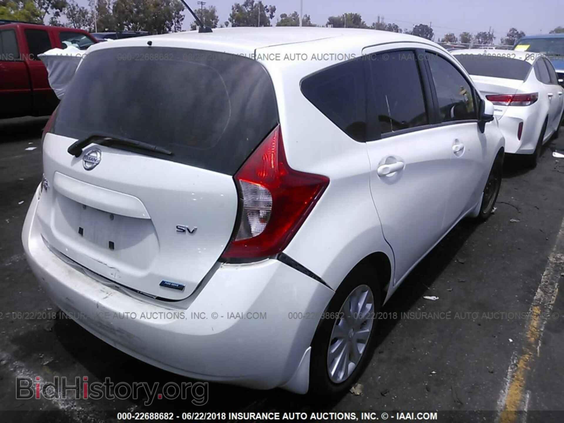 2014 Nissan Versa note - VIN: 3N1CE2CP3EL413305 - Photo 4