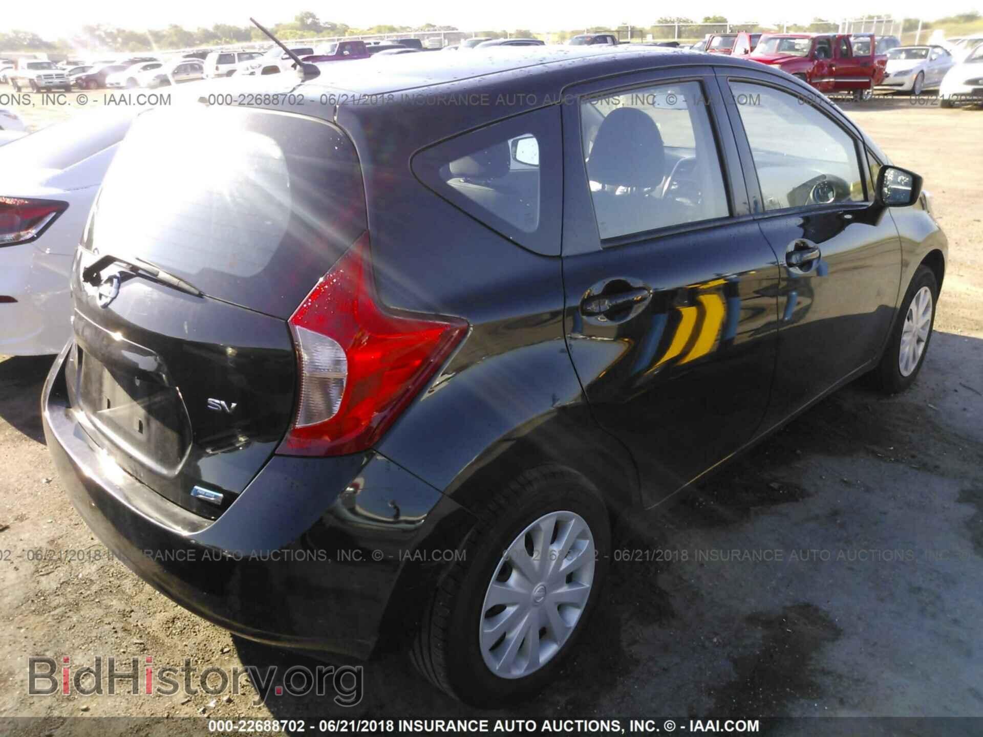 2015 Nissan Versa note - VIN: 3N1CE2CP4FL405375 - Фото 4