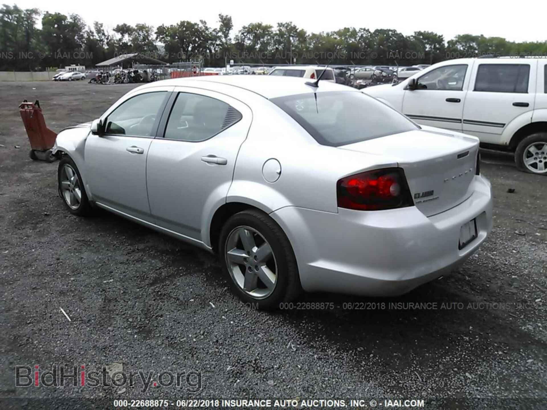 2011 Dodge Avenger - VIN: 1B3BD2FG0BN535205 - Photo 3
