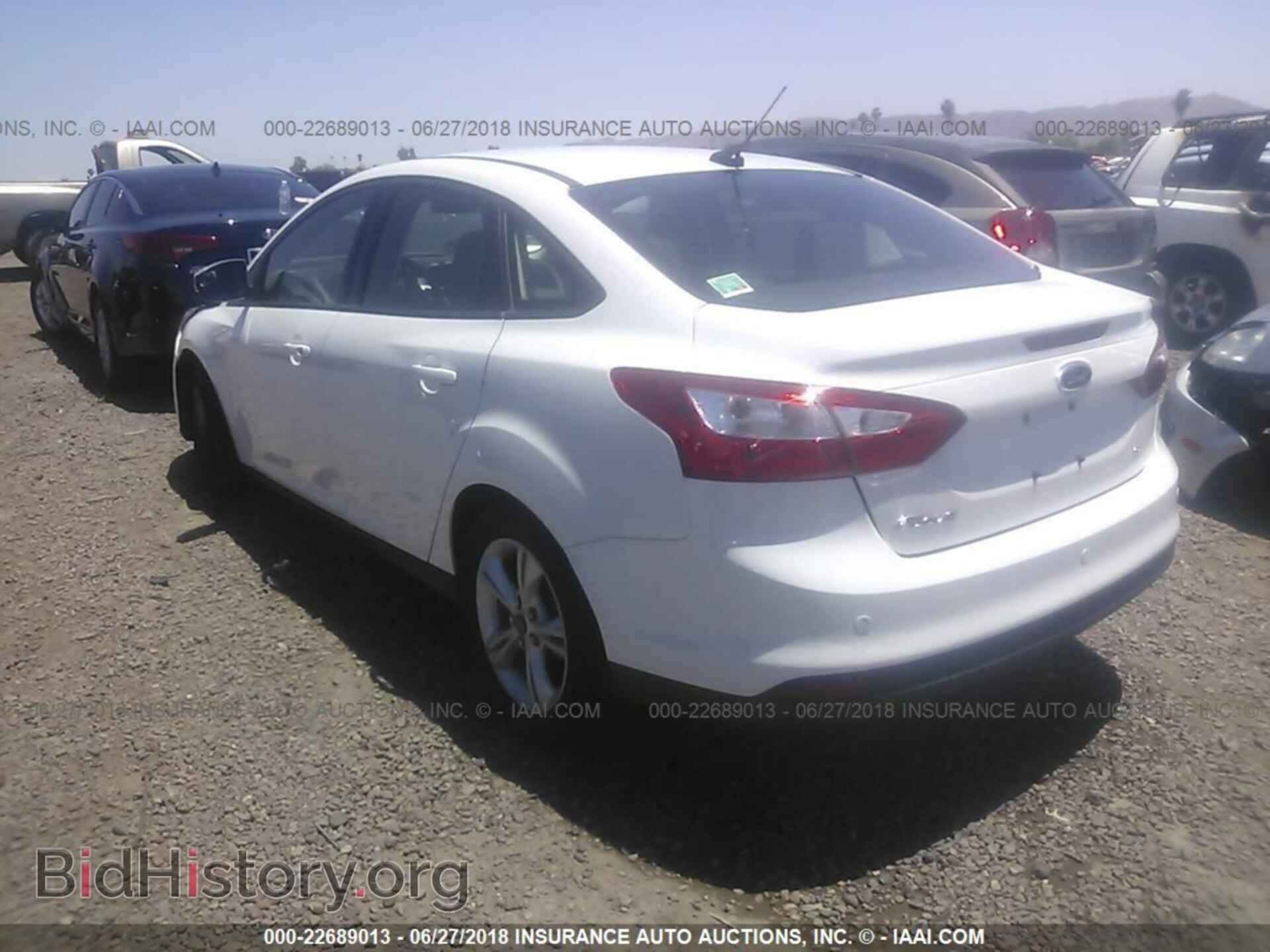 2014 Ford Focus - VIN: 1FADP3F24EL456683 - Фото 3